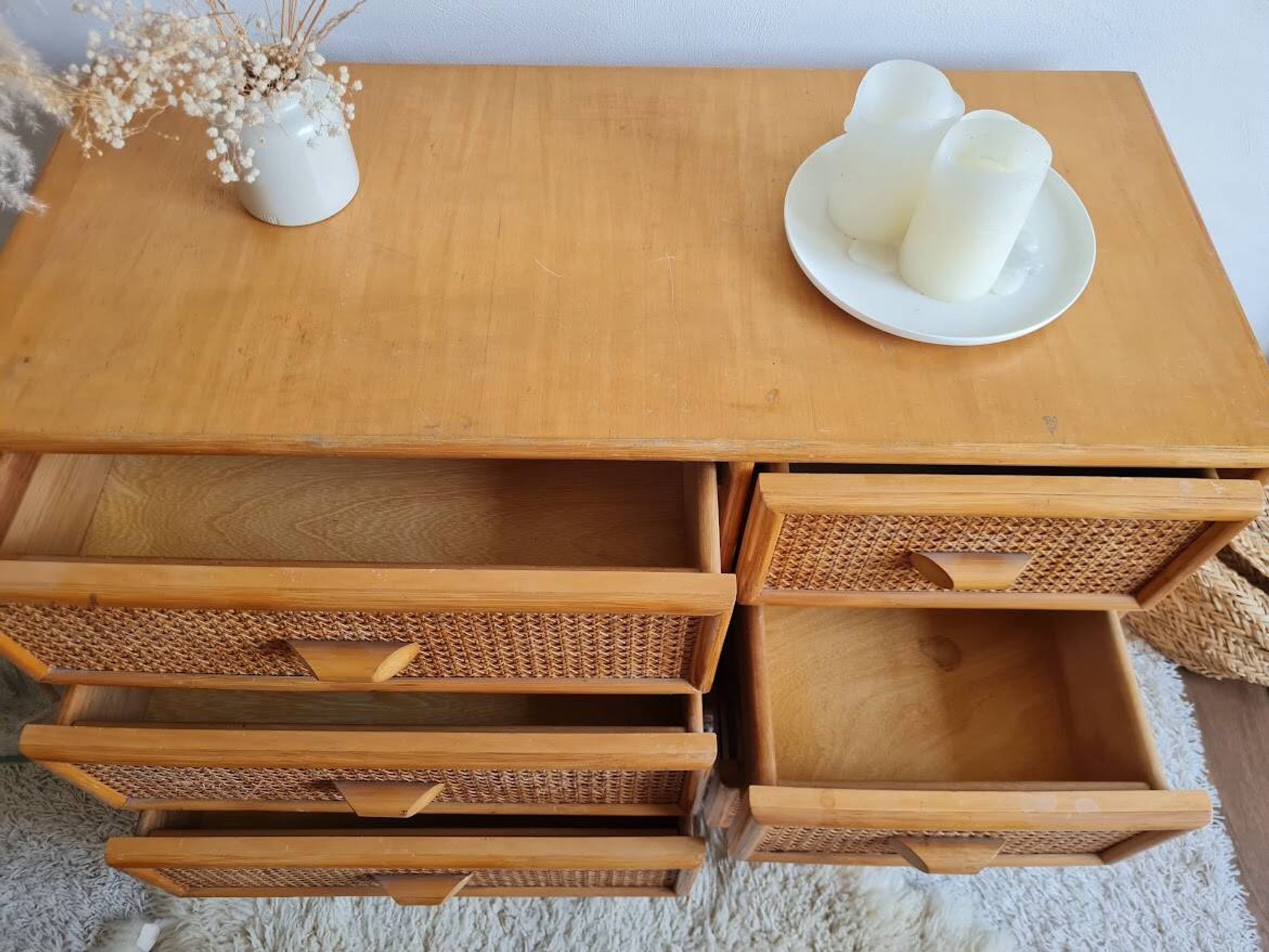 Commode en rotin, circa 1960