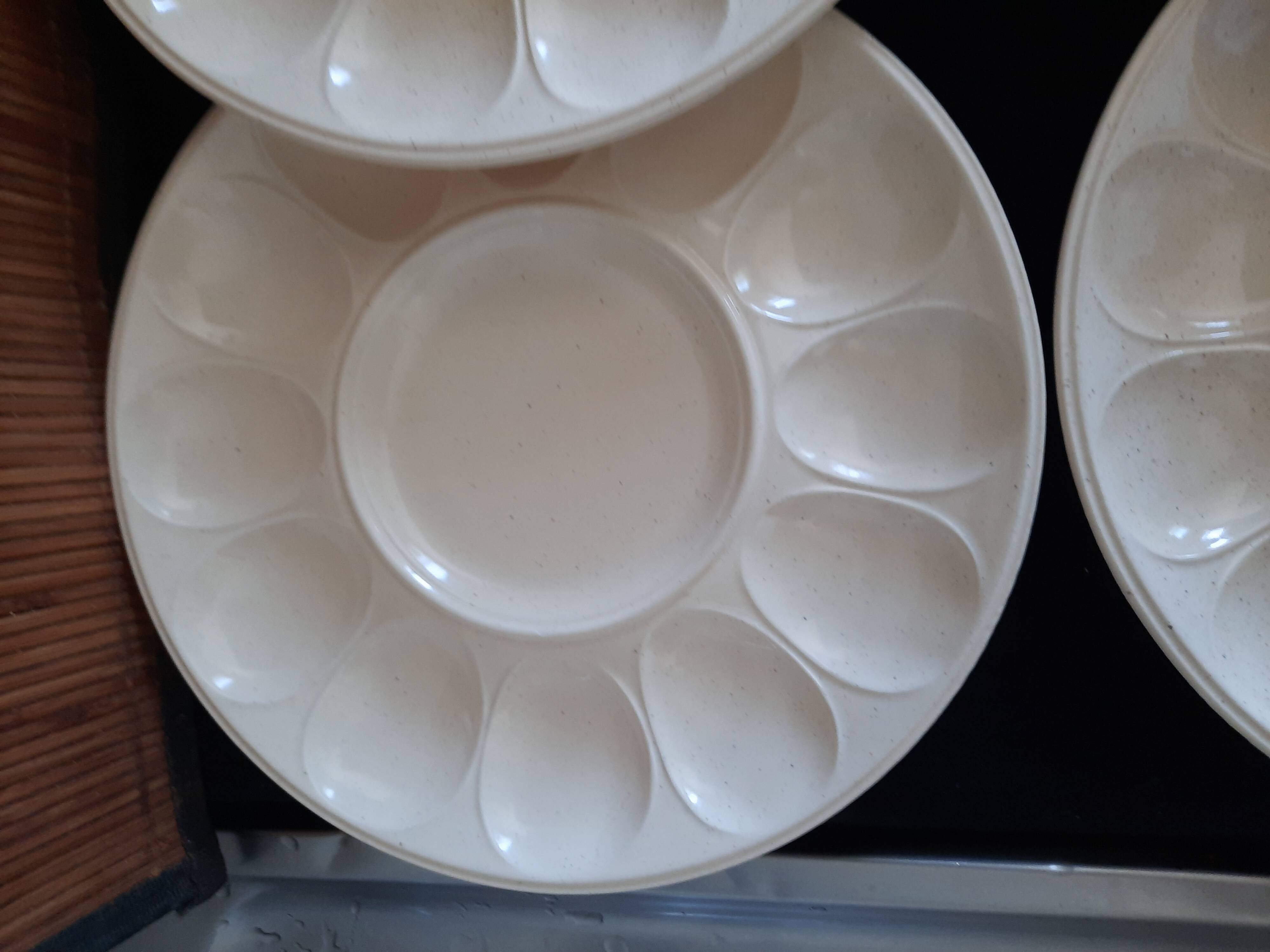 Set of 6 Vintage Mimosa Egg Plates – Speckled Cream Ceramic