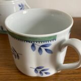 Set of 4 Villeroy boch cups and saucers