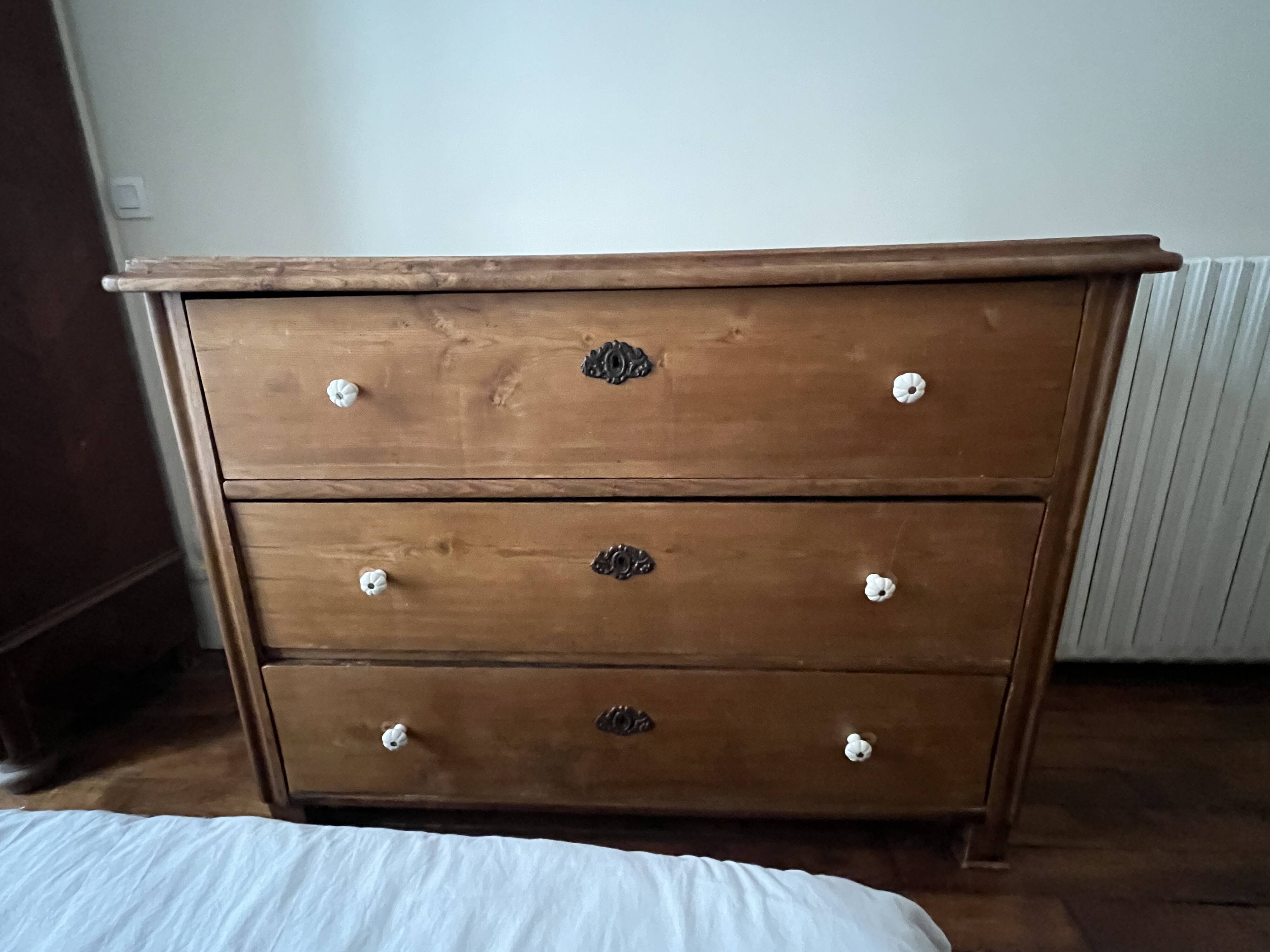 Hungarian chest of drawers - 3 drawer chest of drawers