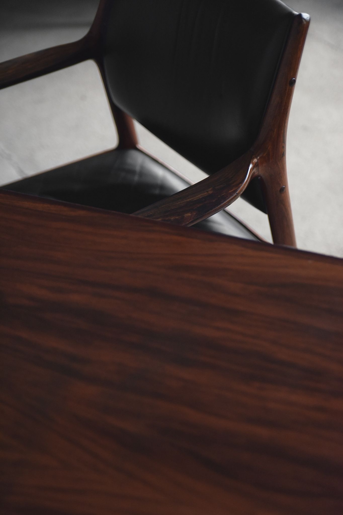 Executive rosewood Norwegian desk by Torbjørn Afdal for Haug Snekkeri AS Bruksbo, 1960s