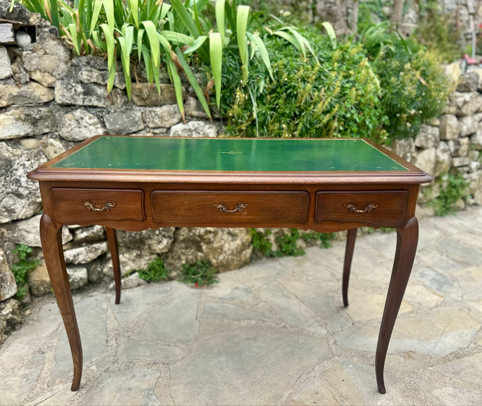 Small Flat Desk in Solid Wood in Louis XV style.