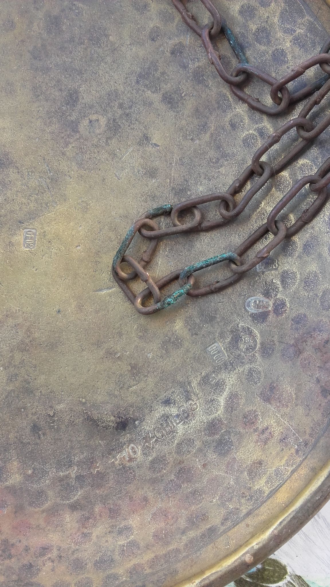 Antique copper scale