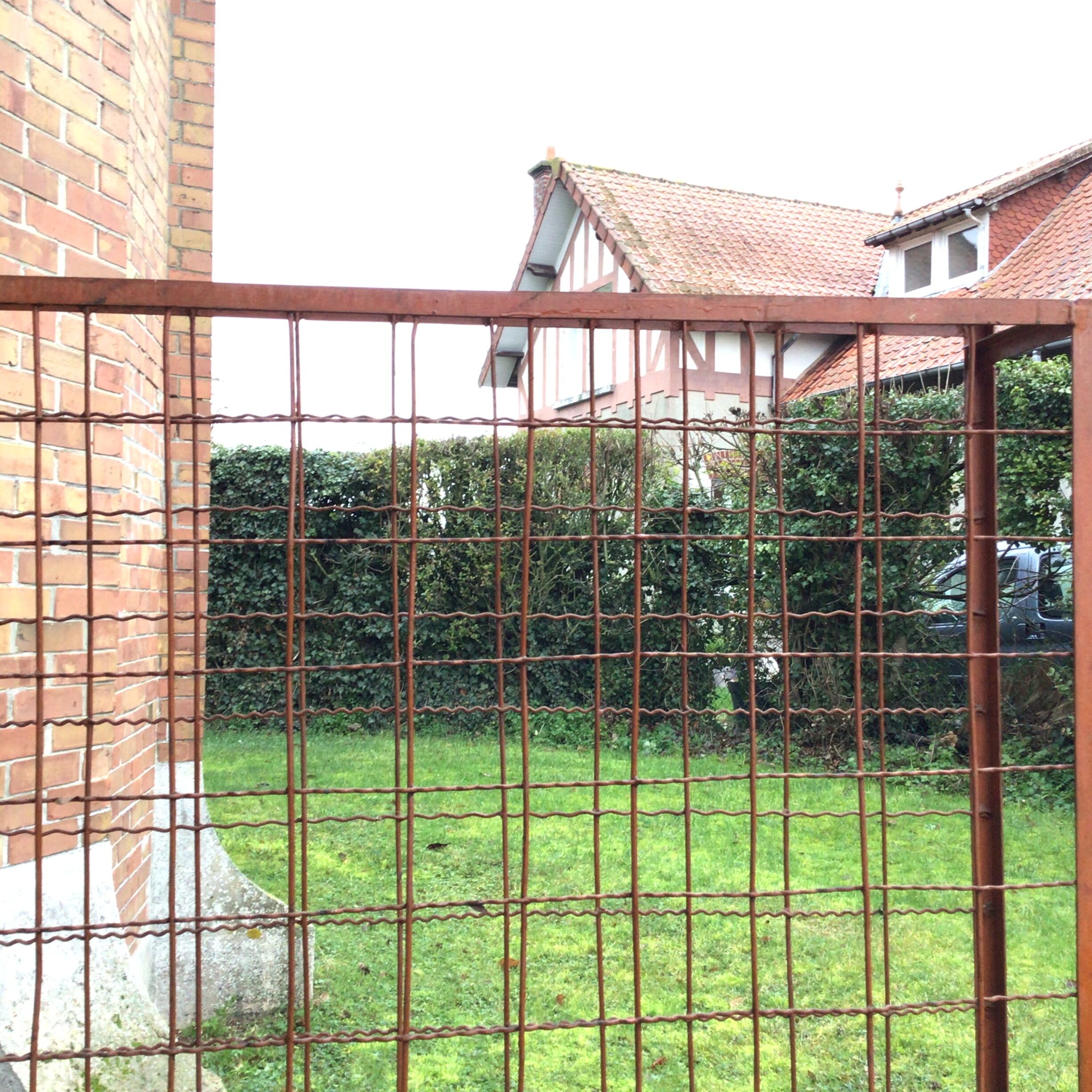 Locker 165 metal bottles