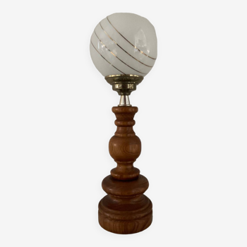 Lampe vintage des années 60-70 en bois et opaline