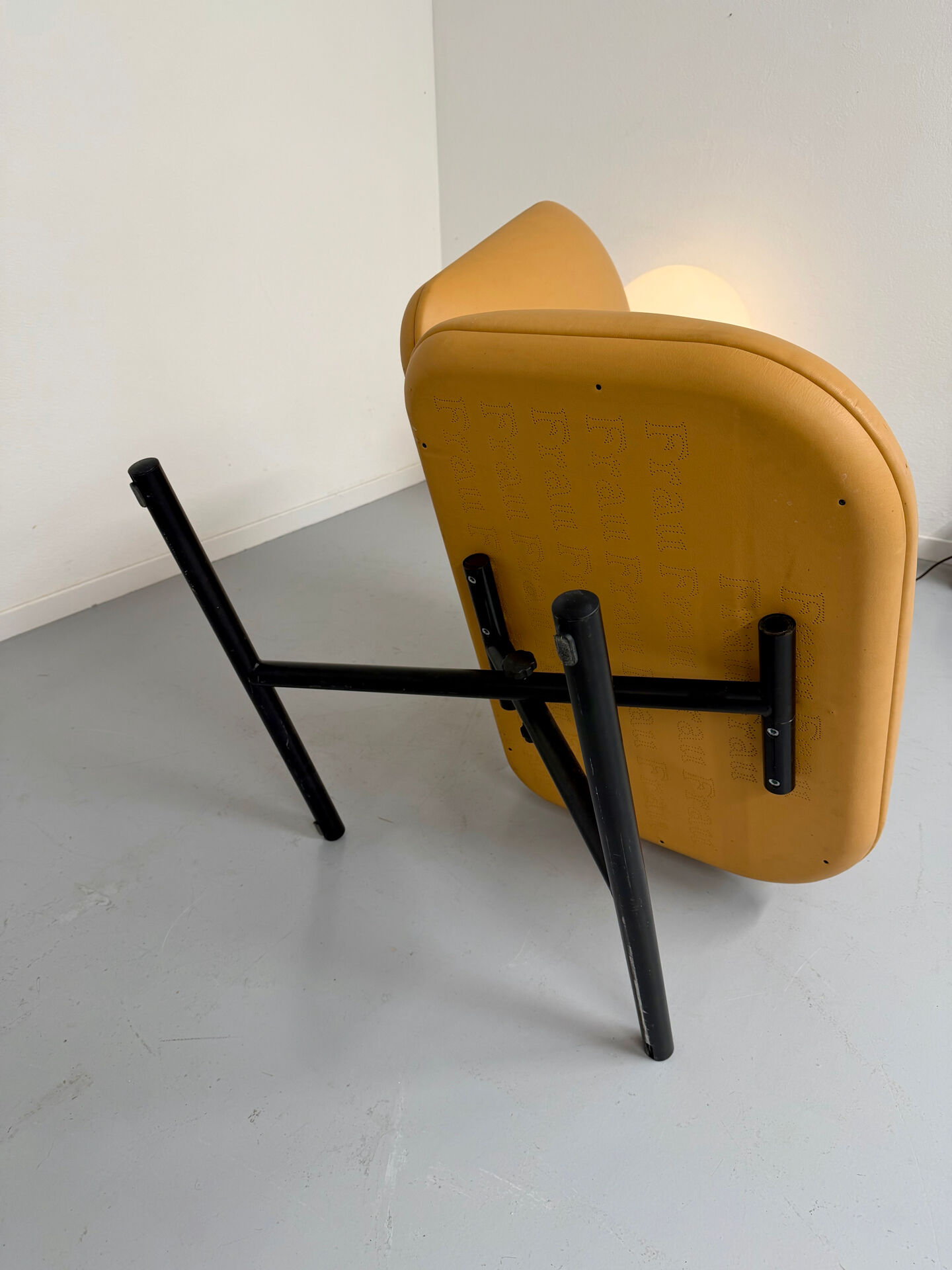 Touch armchair design by Jean Nouvel Poltrona Frau – circa 2000 vintage