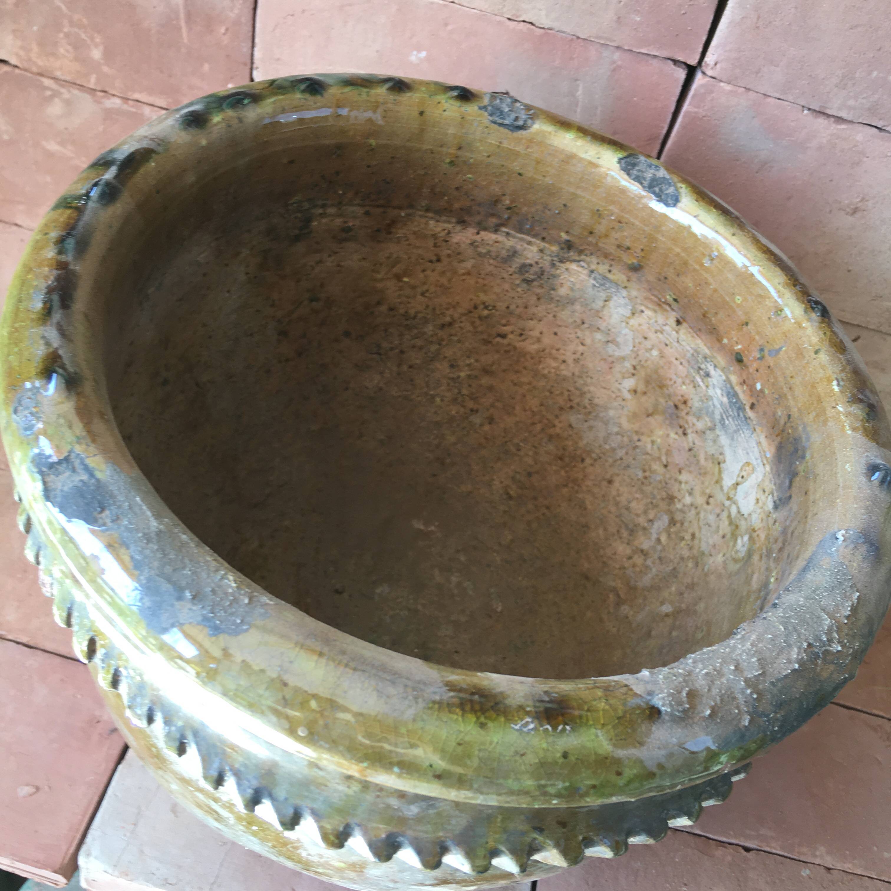 TAMEGROUTE POTTERY GLAZED CACHE POT