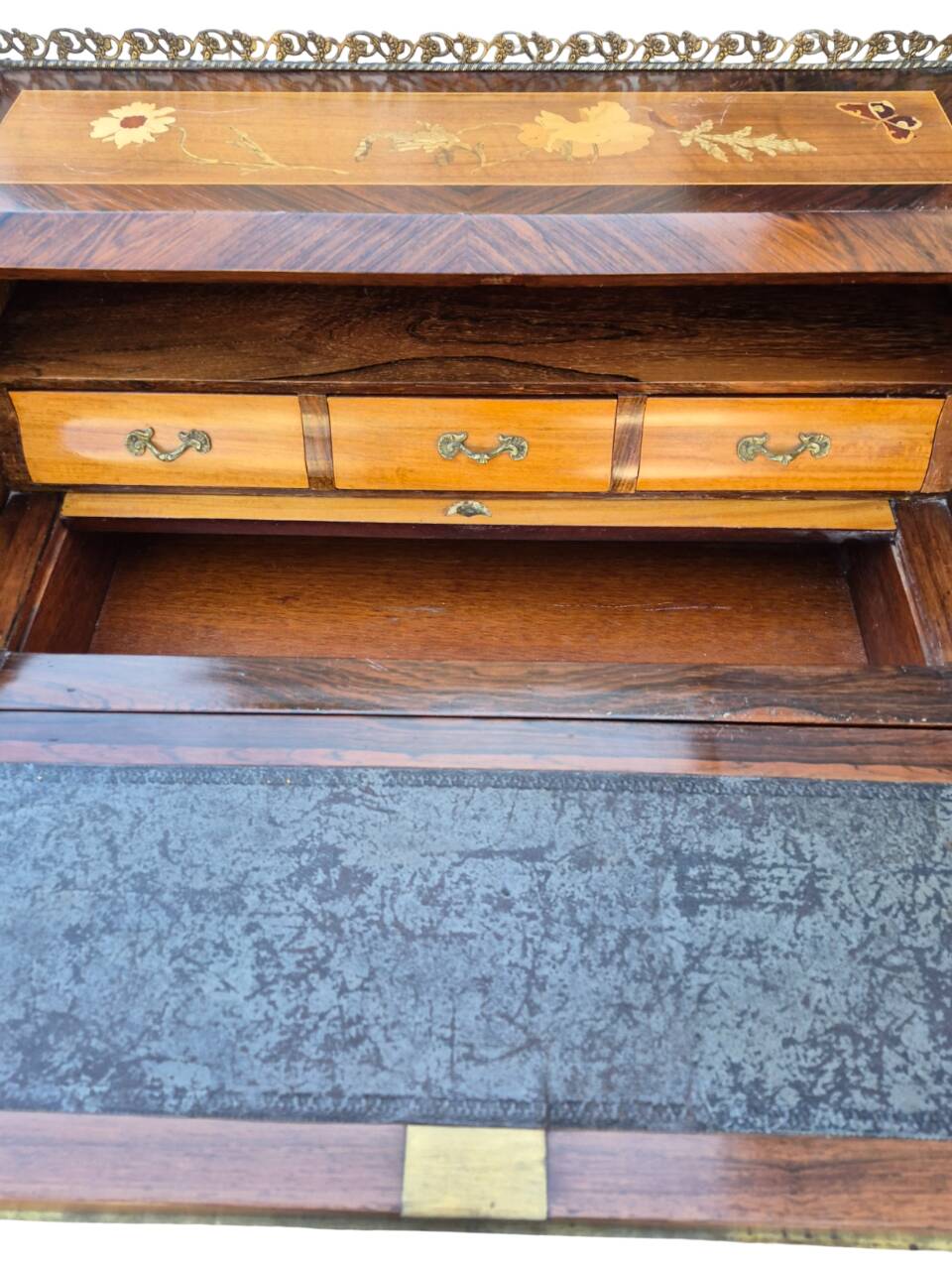 Bureau de dame style louis XV début XX