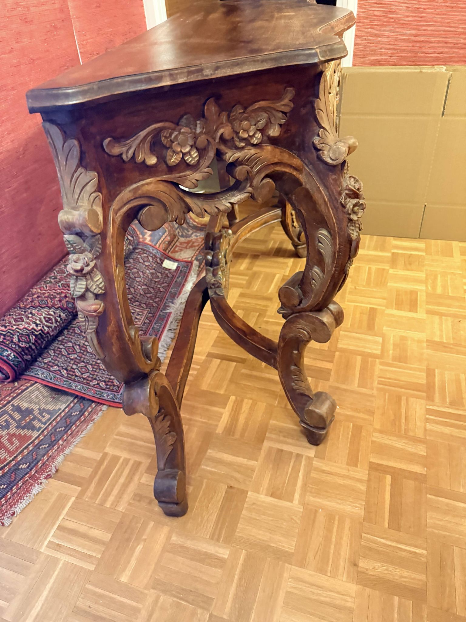 Antique carved wooden console – Louis XIV style – floral decoration