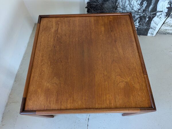 Table basse carrée en teck par Illum Wikkelso pour N.Eilersen