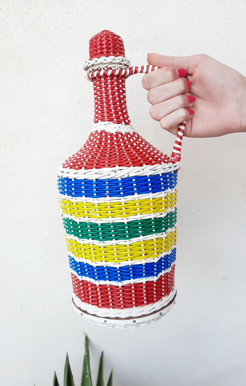 Bottle scoubidou