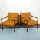 Mid-century modern pair of Walter Knoll armchairs model 550 from 50s