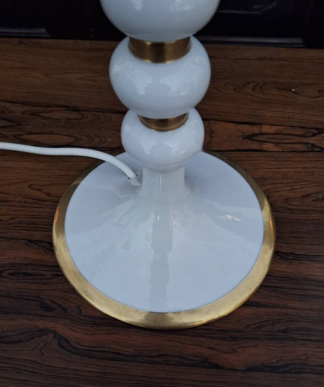 Lampe de table italienne des années 70 avec des sphères empilées.