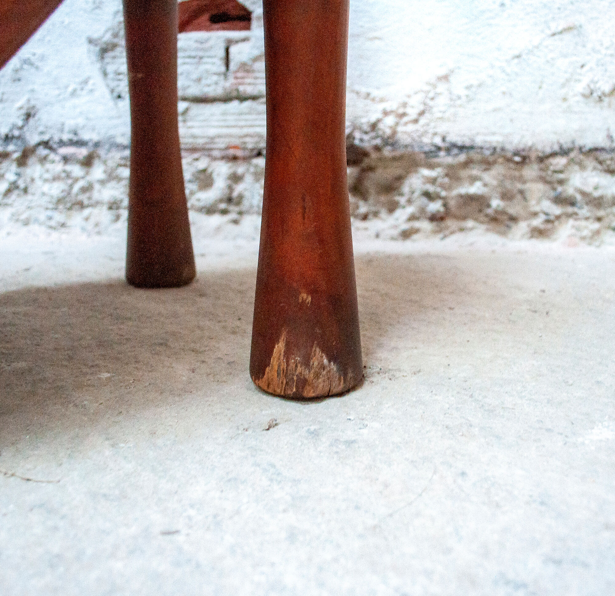 Oval cherry console table Model Babe by Vico Magistretti for De Padova Italia Year 1988