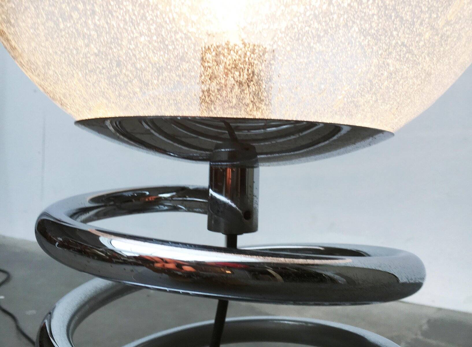 Floor lamp with spiral bulb from the German space age mid-century by Ingo Maurer for M-Design, 1960s.