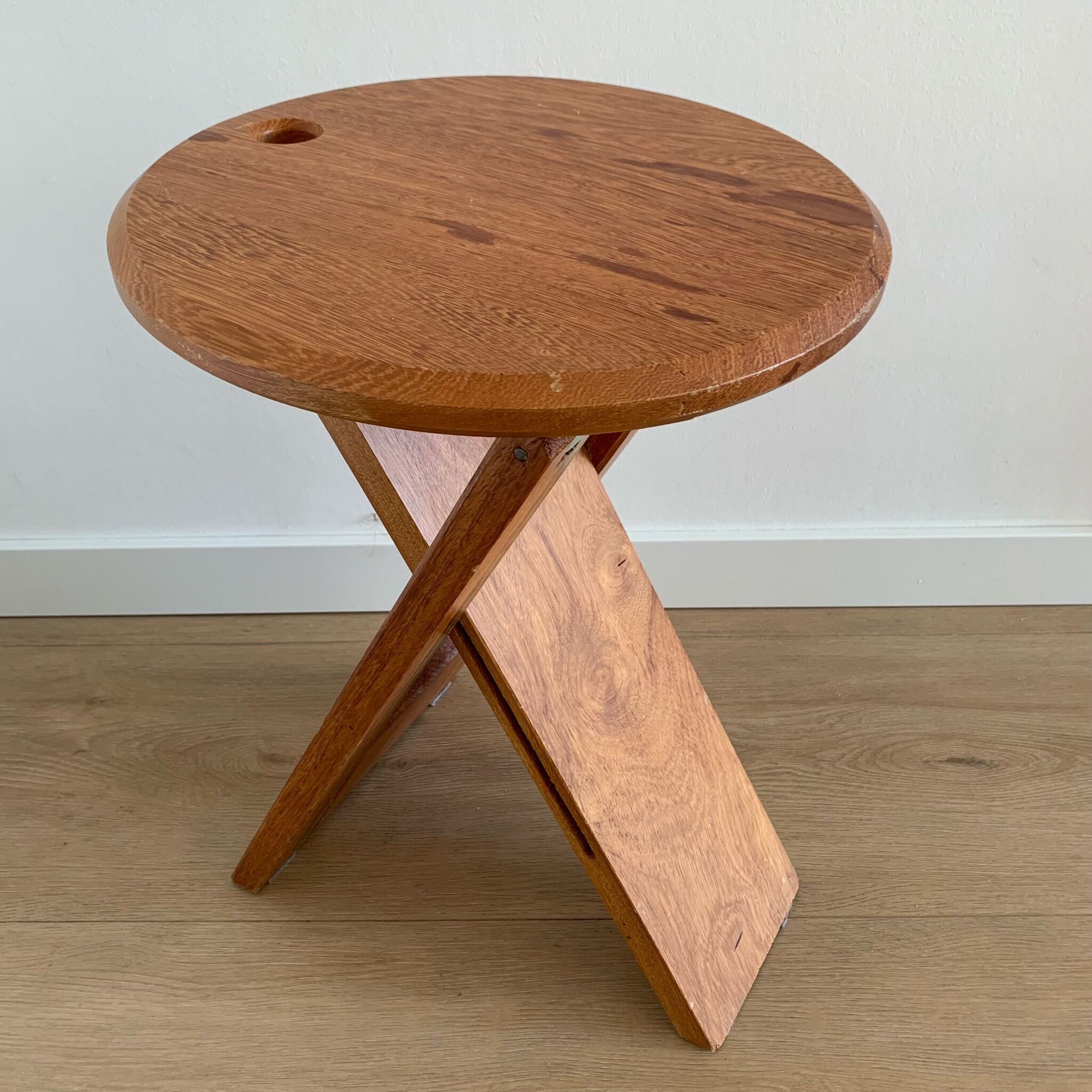 Foldable bankotte stool by butzke