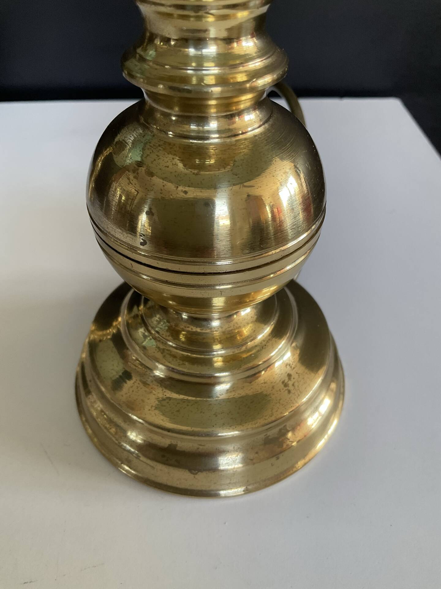 Pair of vintage brass lamps from the 70s.