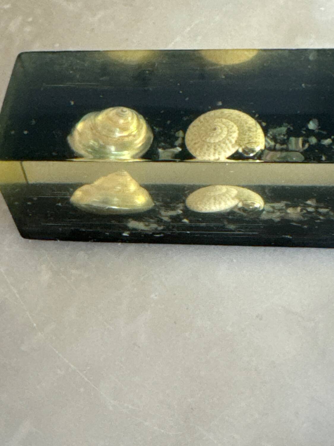 Resin knife holder