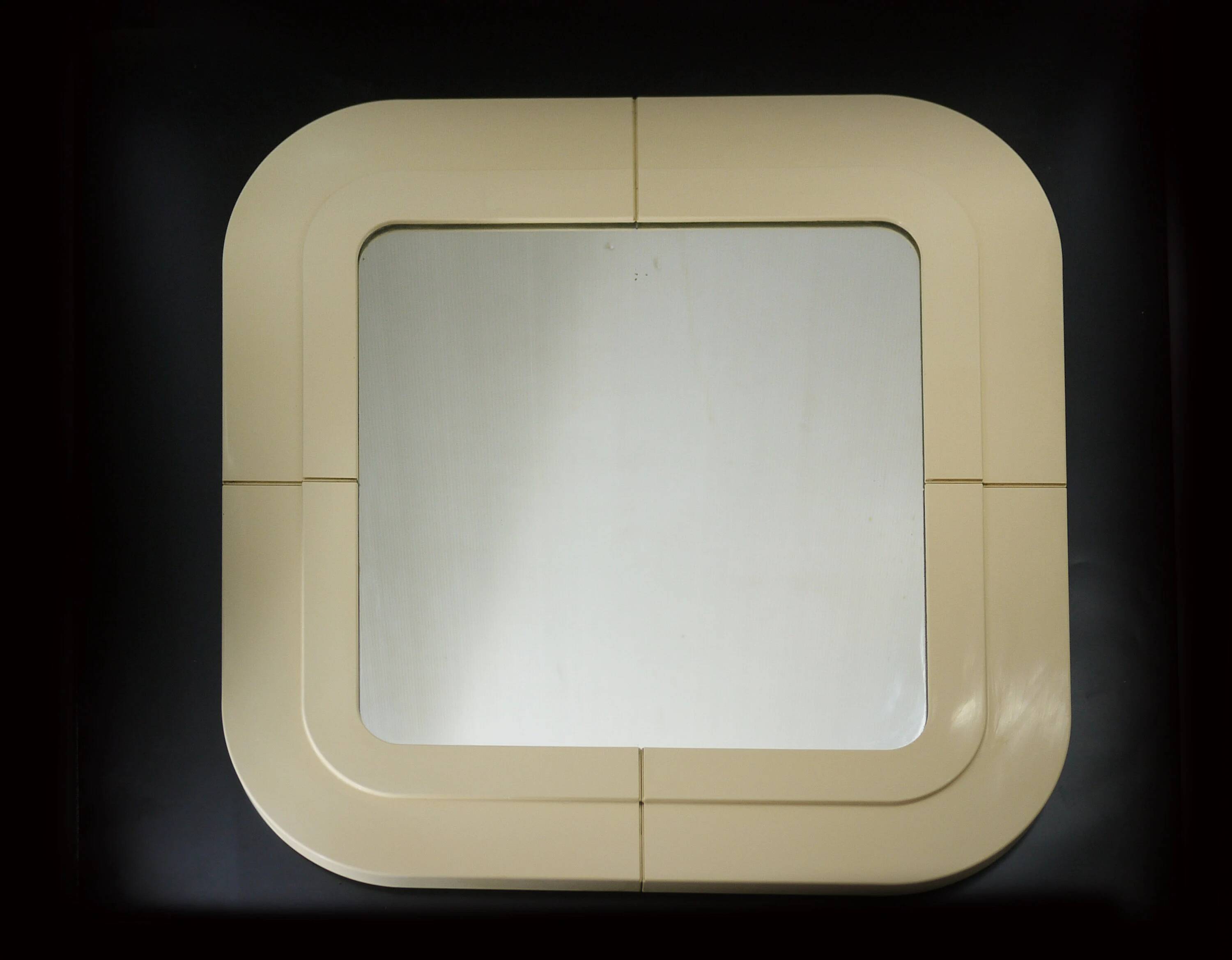 Vintage Italian wall mirror by Anna Castelli Ferrieri for Kartell.