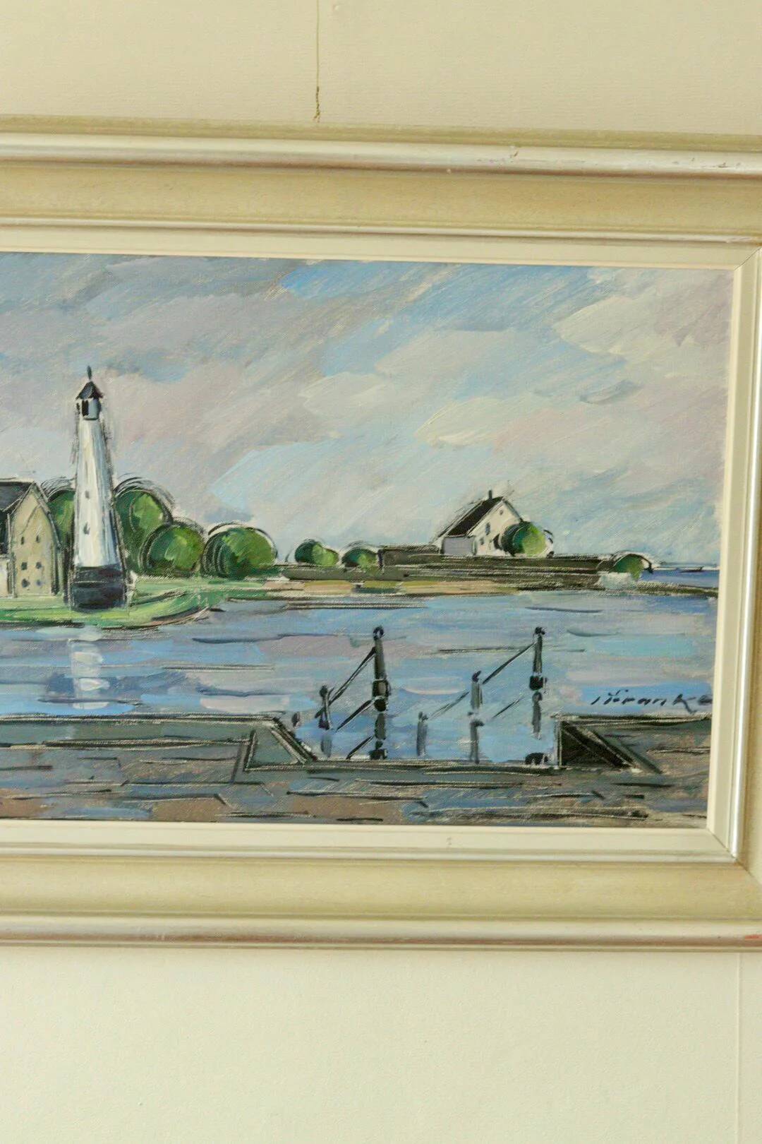 Lighthouse by the water – Ivar Franke