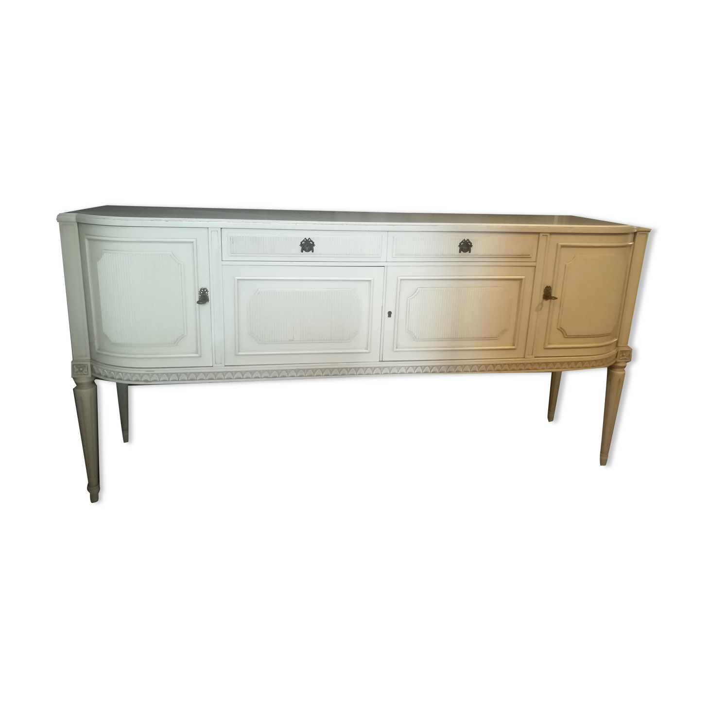 Enfilade style Louis XVI lacquered cream