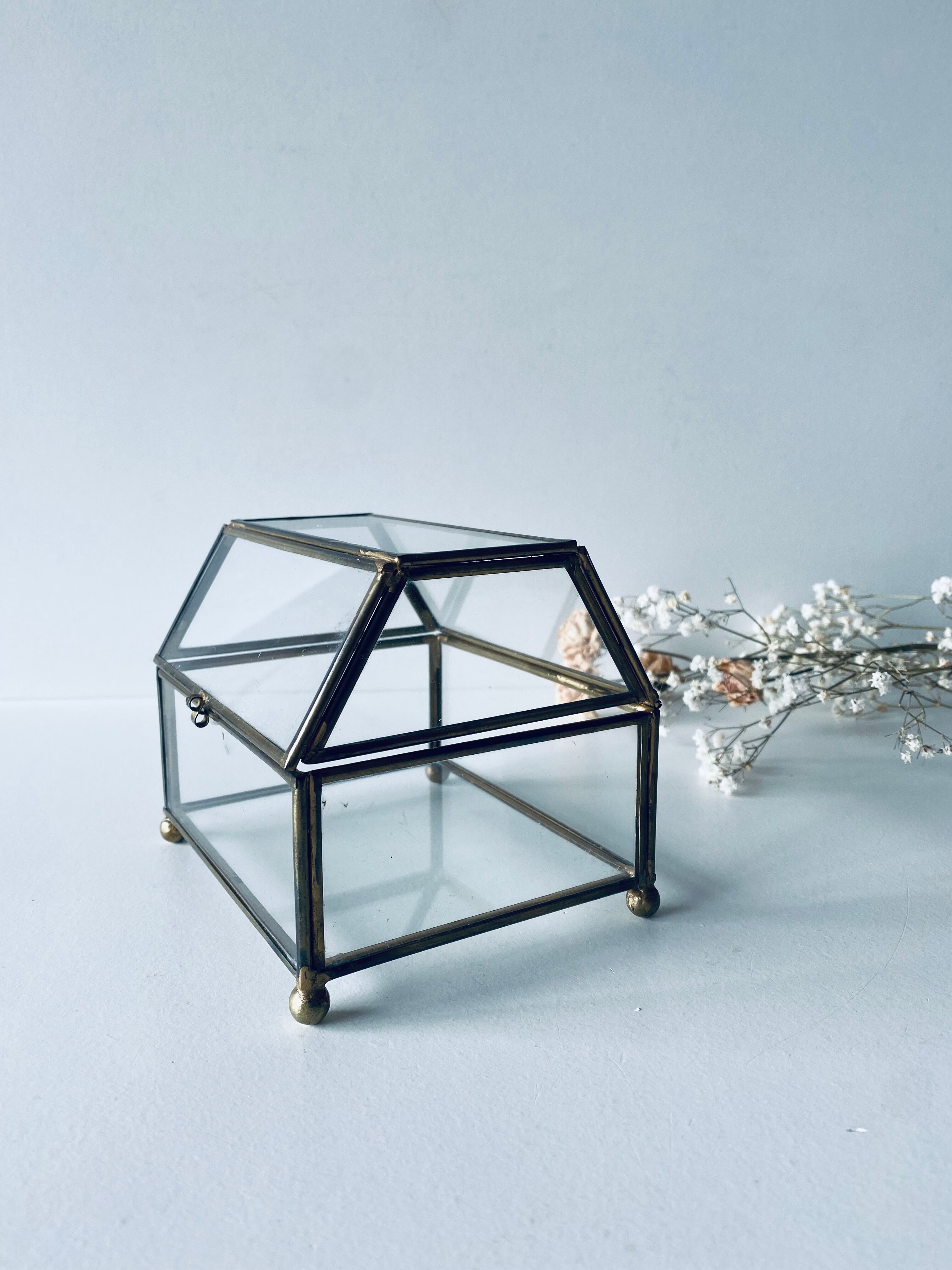 Showcase jewelry box