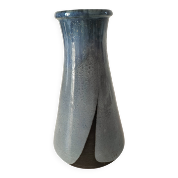 Vase céramique émaillée bleu coulé, esprit Puisaye, signé