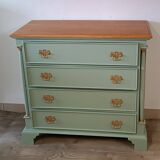 Stylish chest of drawers