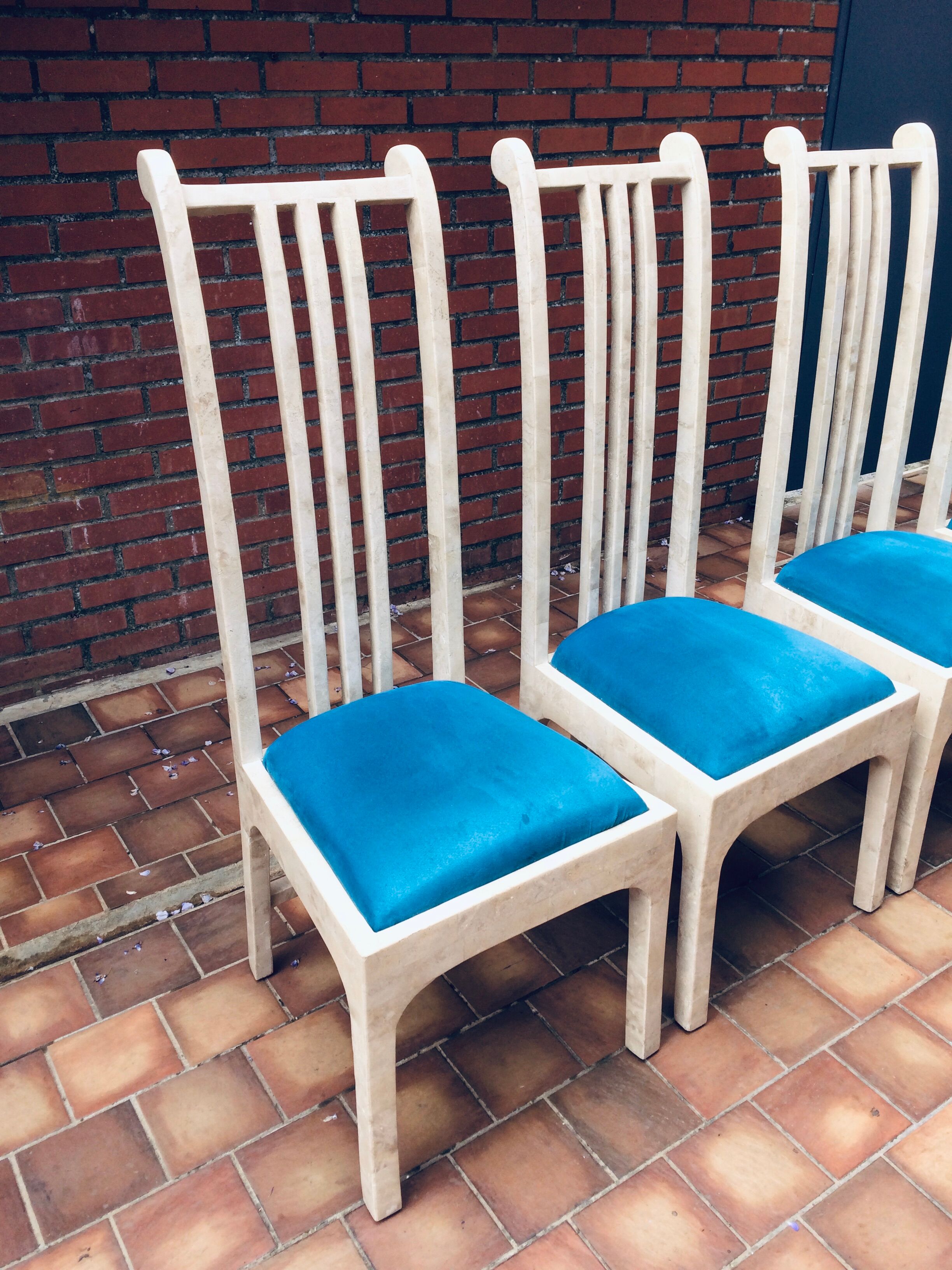 Chaises vintage et design en marbre blanc