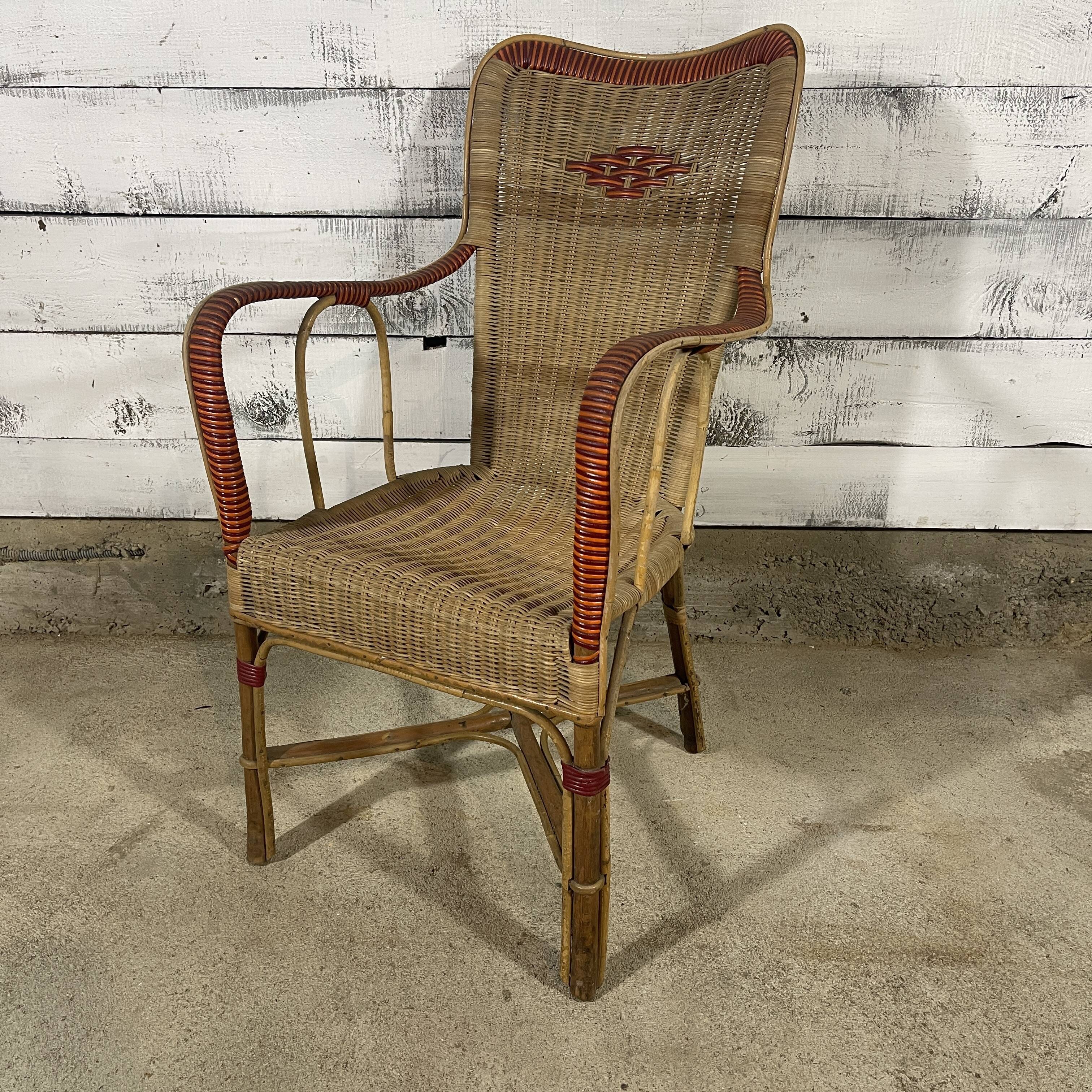 Rattan armchair and scoubidou decor