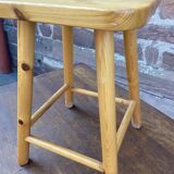 Tabouret vintage en pin type montagne Deco chalet