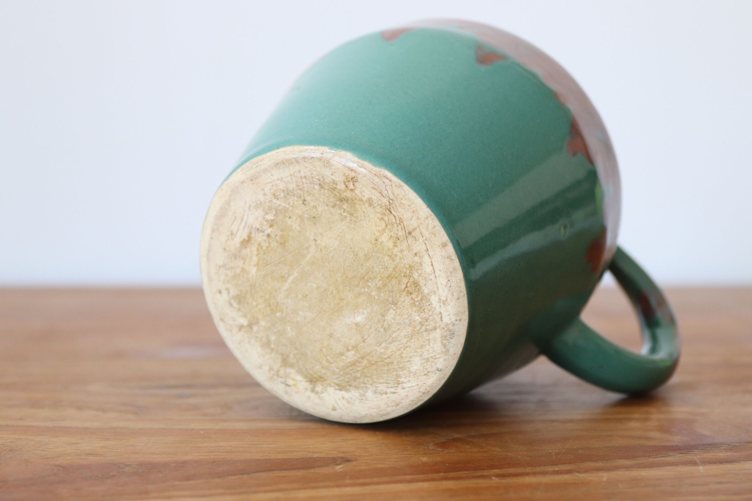 Pitcher in sandstone