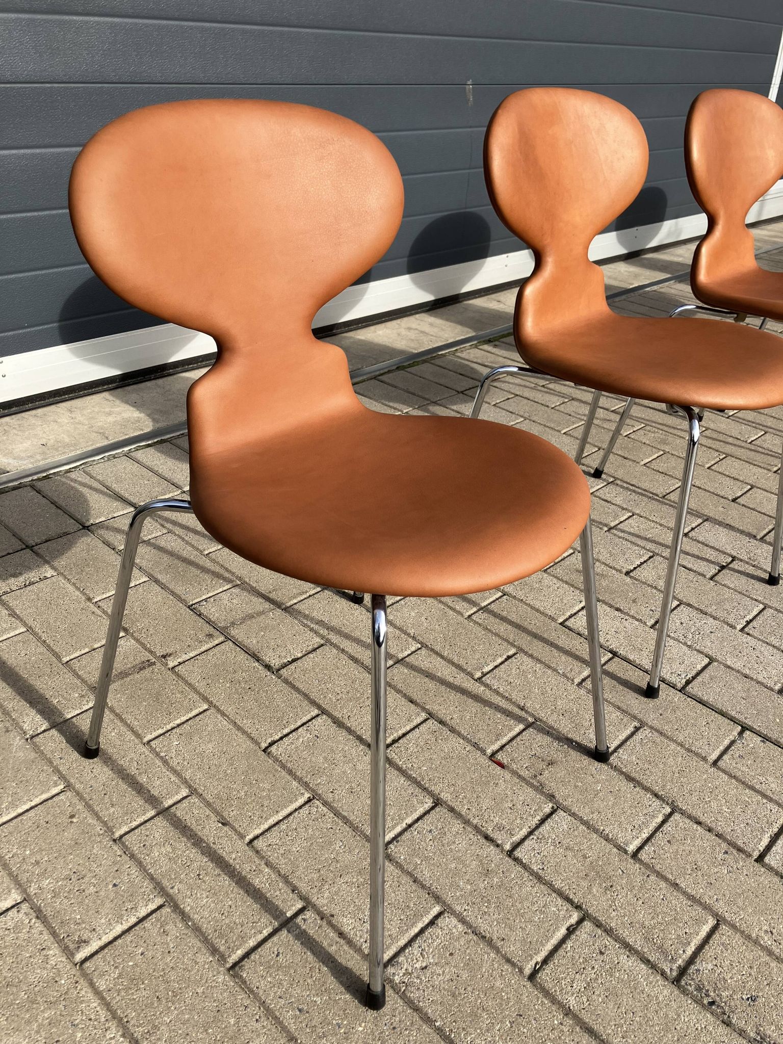 Fritz hansen ant chairs in cognac leather new!!
