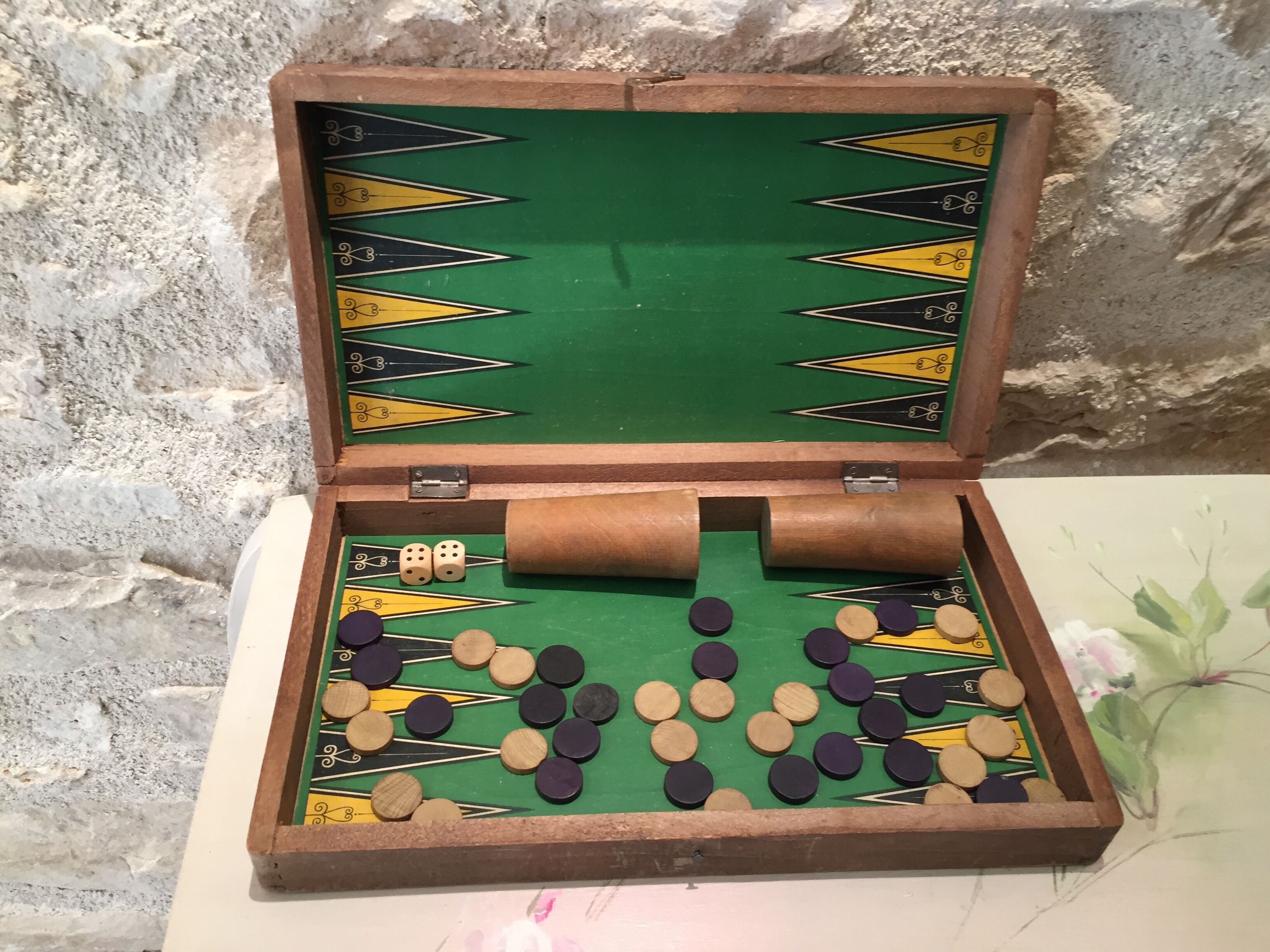 Jeu de dames et de backgammon