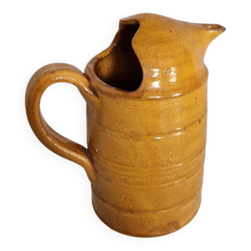 Ancien pichet en terre cuite vernissée art populaire