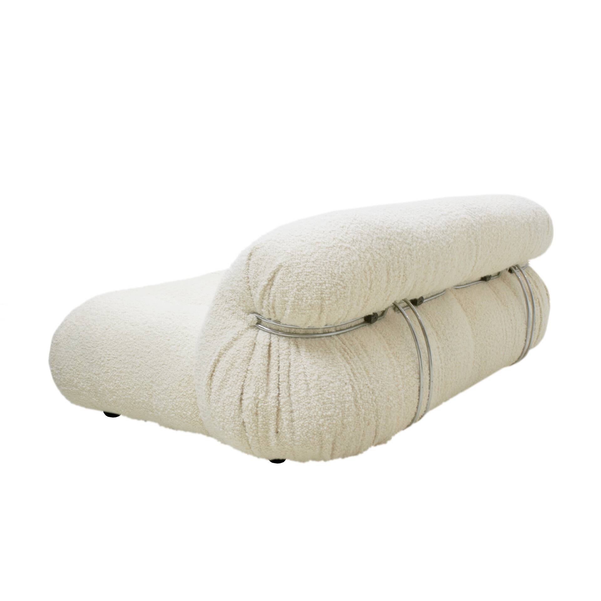 Mid-Century Modern Tobia Scarpa White Bouclé Wool Soriana Italian Sofa, 196