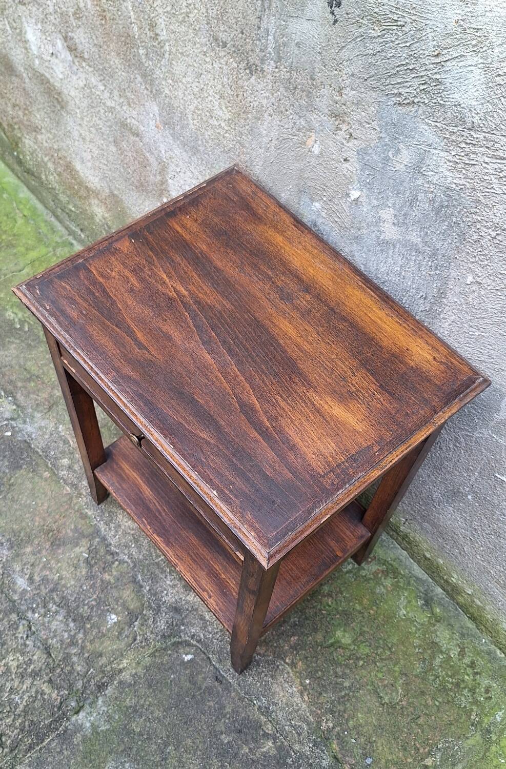 Table de chevet en bois