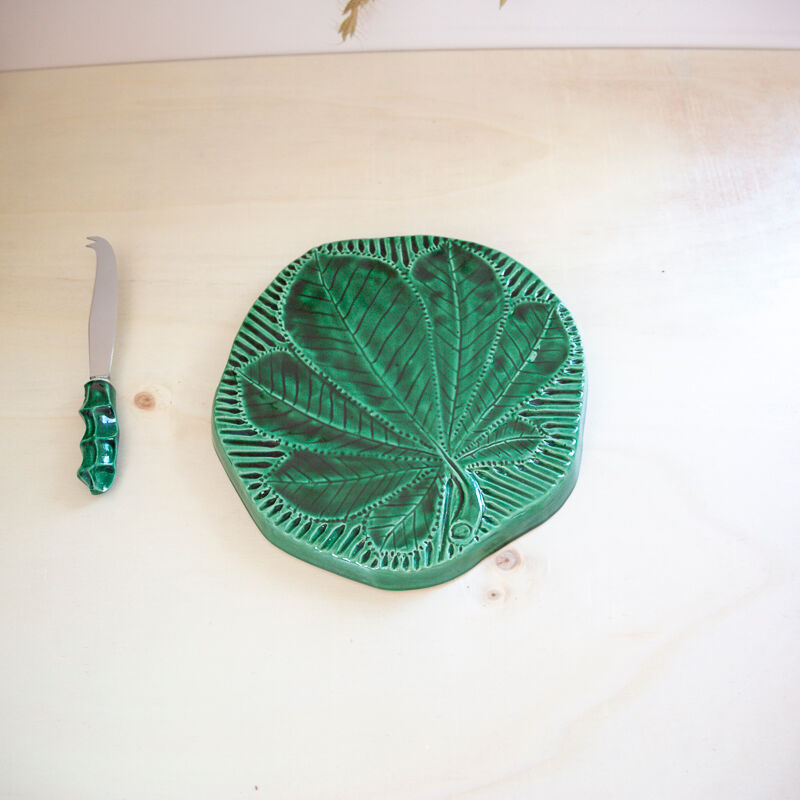 Cheese platter and its art deco green knife
