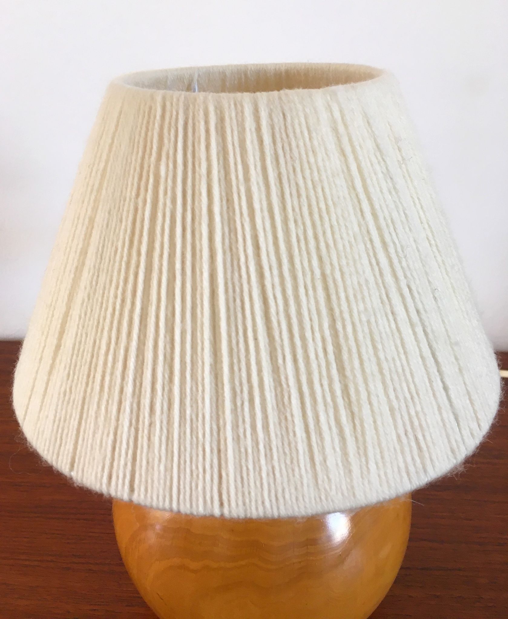 Vintage lamp in solid elm lampshade in wool 70s