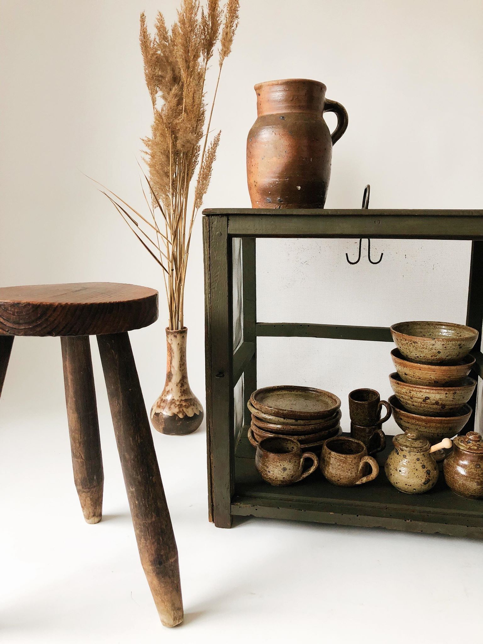 Garde manger ancien en bois
