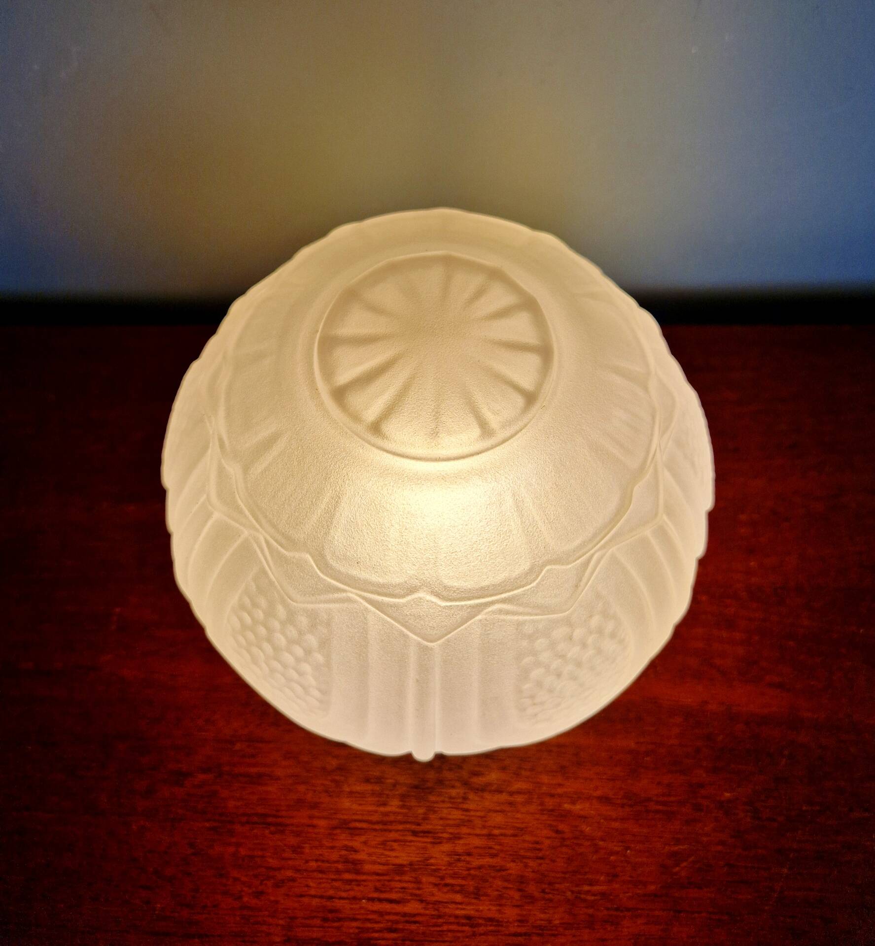 Art Deco ceiling light in frosted pressed glass, 1930