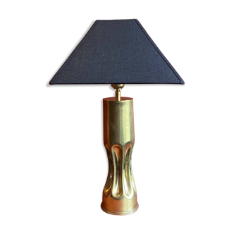 Brass shell socket lamp from the 1st WW, black pyramidal lampshade in Carlucci linen.
