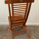 Folding teak children's chair