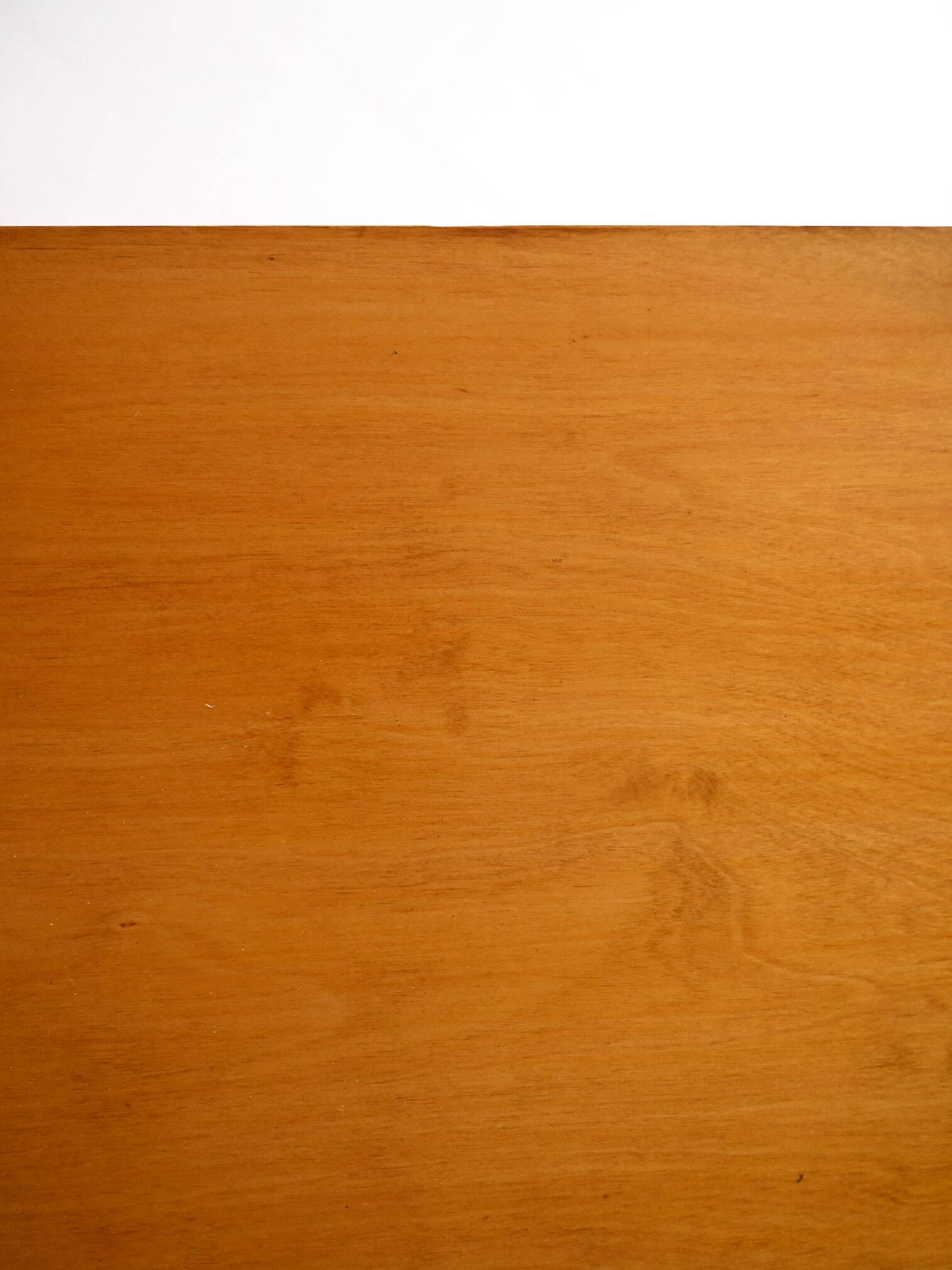 Armoire vintage scandinave