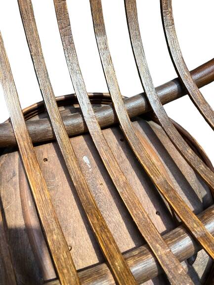 Rotating rattan armchair