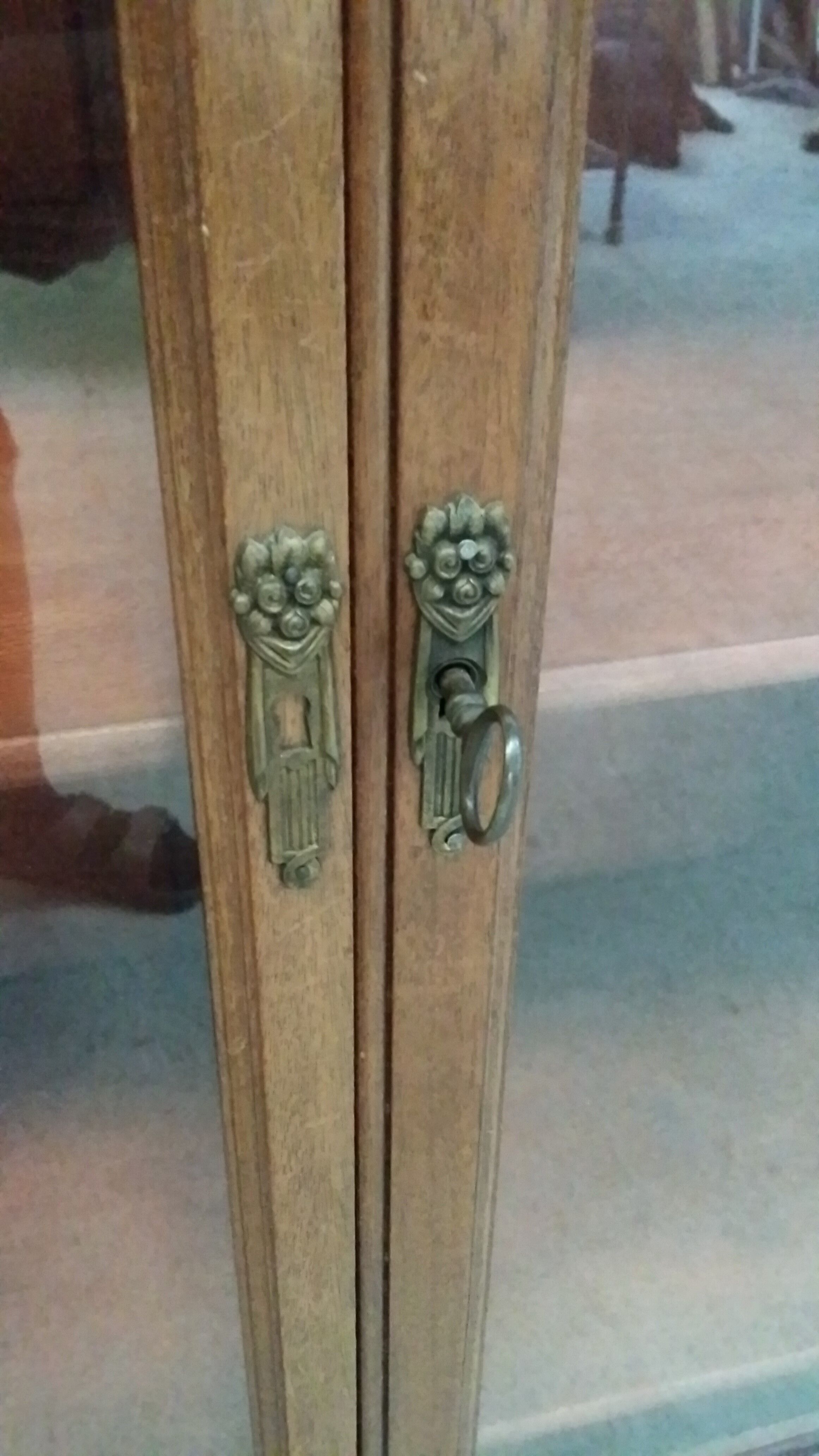 Art deco showcase - art nouveau