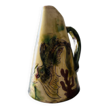 Pitcher signed by Puigdemont