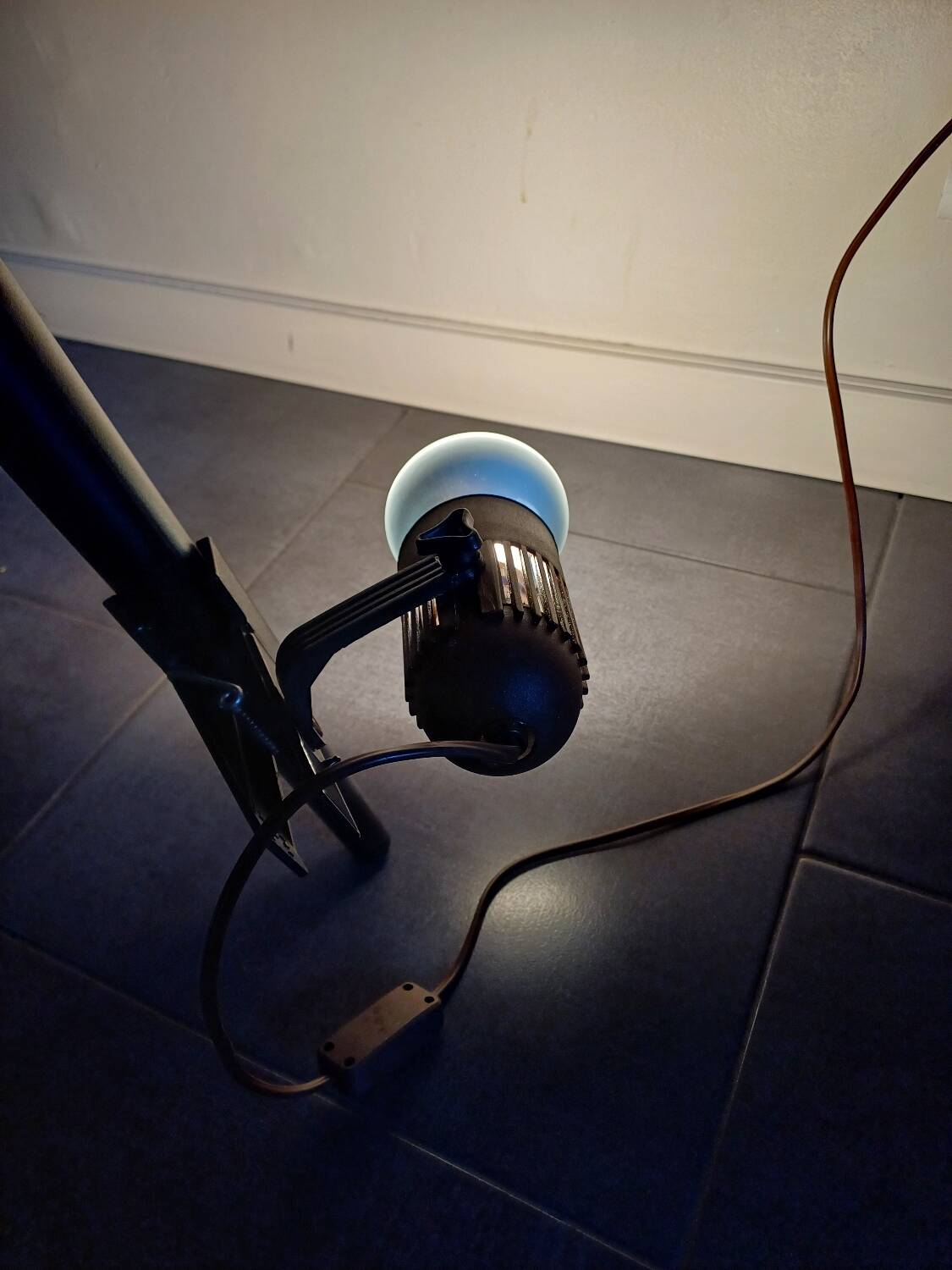 80's brown clip spotlight