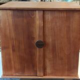 Cigar humidor cabinet