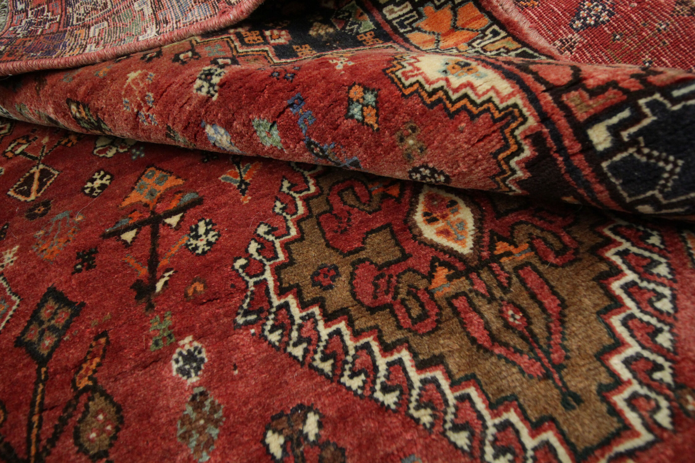 Vintage Persian Qashqai Handmade Wool Shiraz Rug- 119x243cm